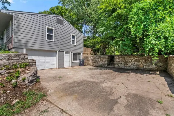 4209 Arlington AVE, Kansas City, MO 64133