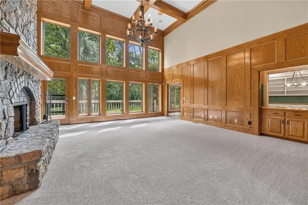 6807 Cedar Bend N/A, Kansas City, MO 64152