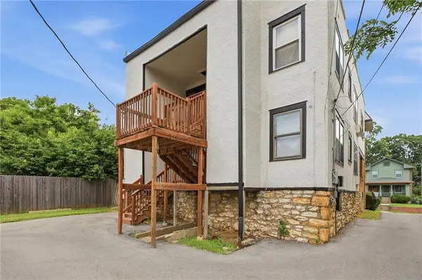 4340 Holly ST, Kansas City, MO 64111