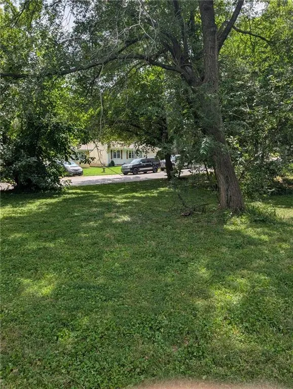 122 Arthur AVE, Bonner Springs, KS 66012