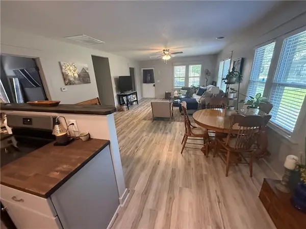832 S Hickory ST, Ottawa, KS 66067