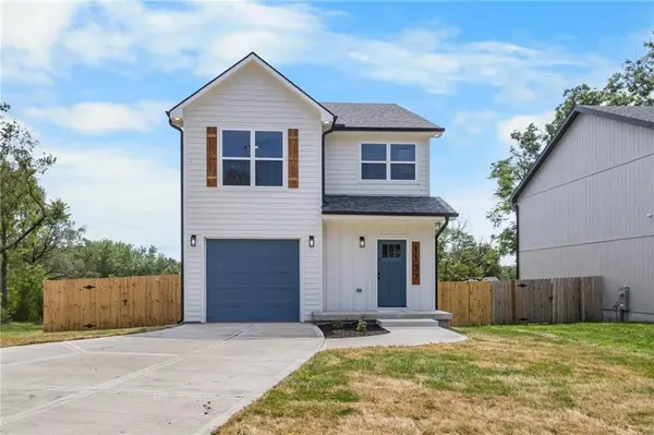 1137 Walnut AVE, Osawatomie, KS 66064