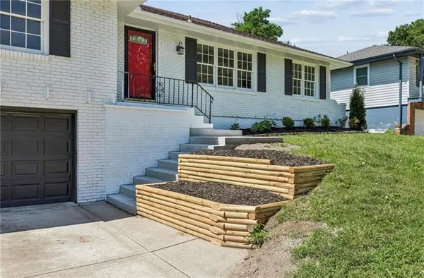 7509 E 100th ST, Kansas City, MO 64134