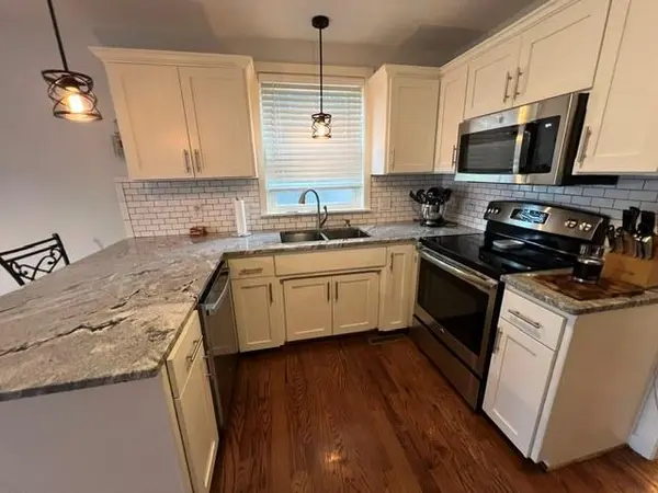 801 Feldspar ST, Kearney, MO 64060