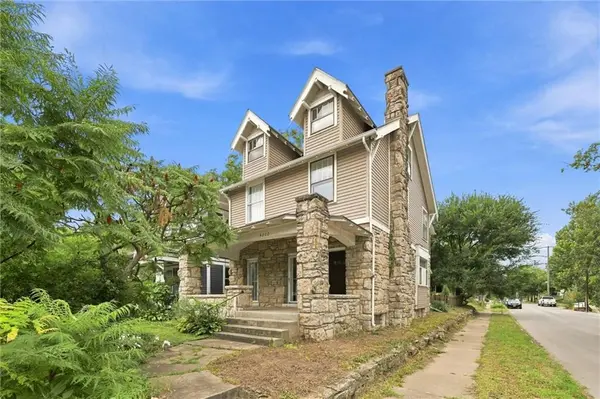 4200 MERCIER ST, Kansas City, MO 64111