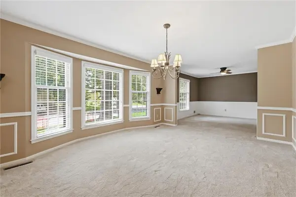 2206 W 120th ST, Leawood, KS 66209