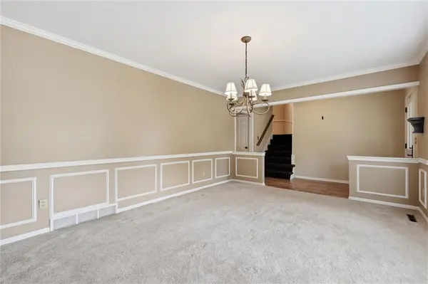 2206 W 120th ST, Leawood, KS 66209