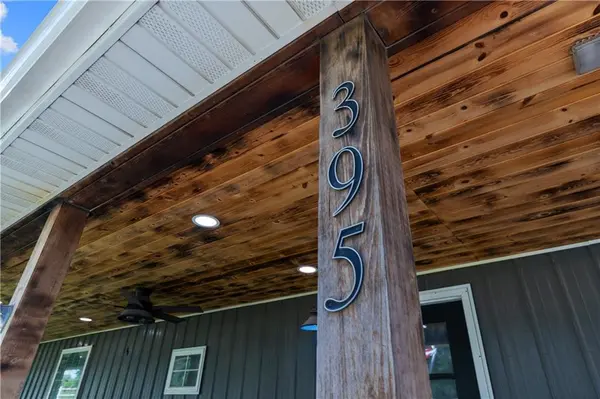 395 NW 1101st RD, Centerview, MO 64019