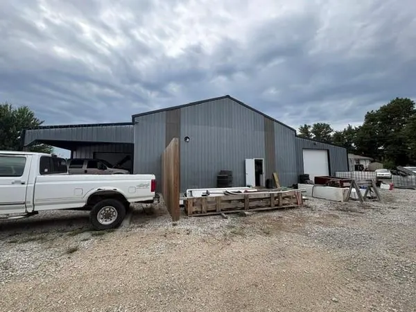 222 Highway 36 HWY, Wathena, KS 66090