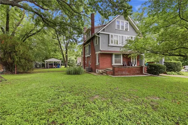 200 E Main ST, Odessa, MO 64076