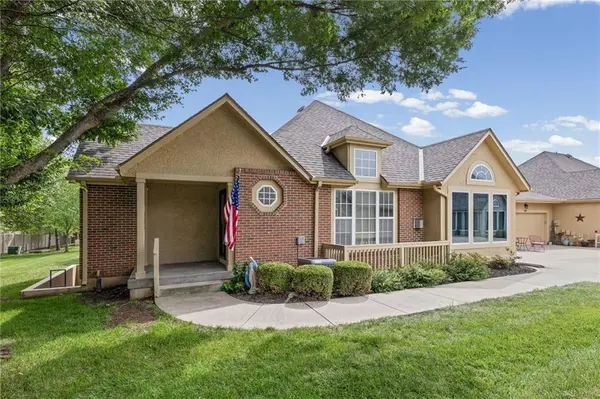 15261 S Symphony DR #3503, Olathe, KS 66062
