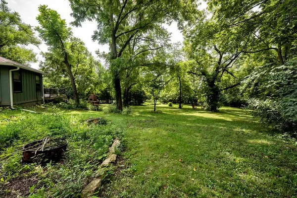 221 E 97th ST, Kansas City, MO 64114