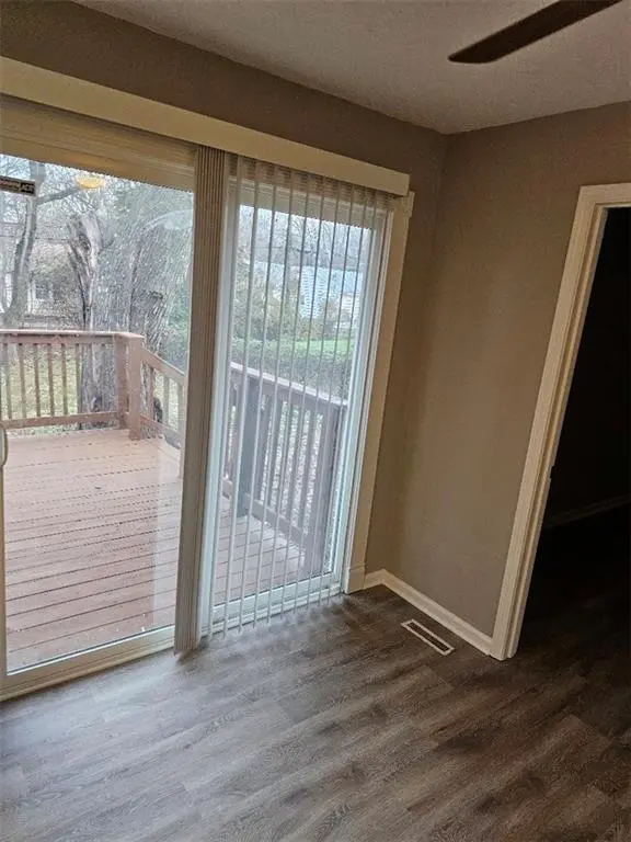 11309 Manchester AVE, Kansas City, MO 64134