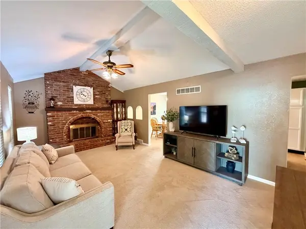700 SW 24th ST, Blue Springs, MO 64015