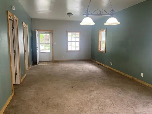 3810 Terrace AVE, St Joseph, MO 64504