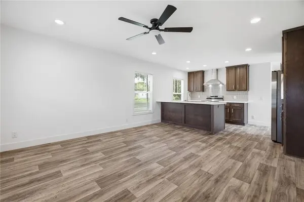 7908 Pleasant Valley RD, Pleasant Valley, MO 64068
