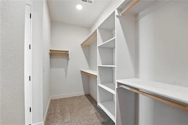 19223 W 205th TER, Spring Hill, KS 66083