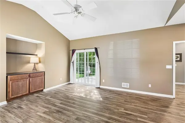 8356 Stewart PL, Kansas City, KS 66109