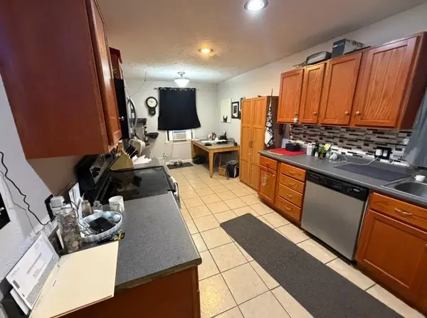 8200 E 133rd TER, Grandview, MO 64030