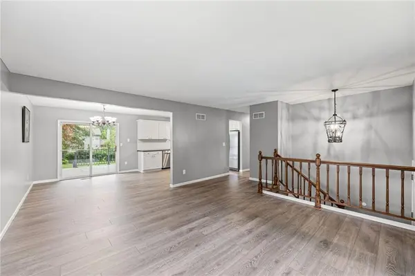 5709 Outlook ST, Mission, KS 66202