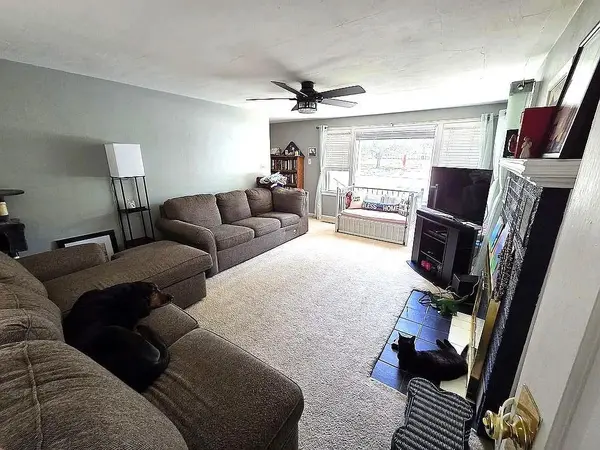 720 Neosho ST, Burlington, KS 66839