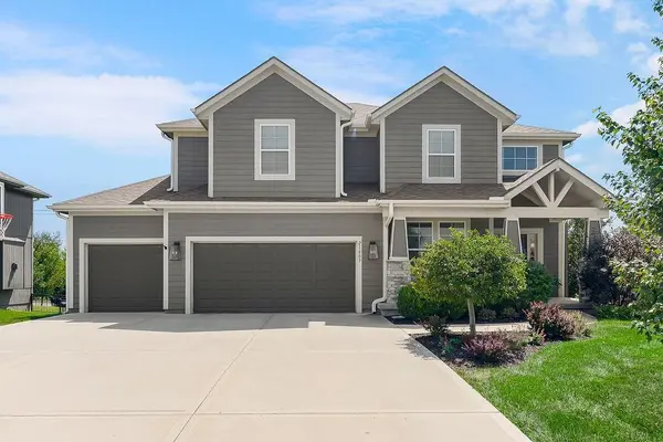 21803 W 46th TER, Shawnee, KS 66226