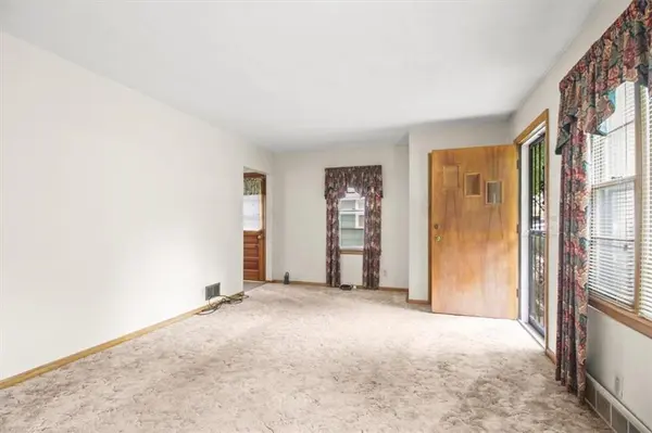 517 E Angus ST, Independence, MO 64055
