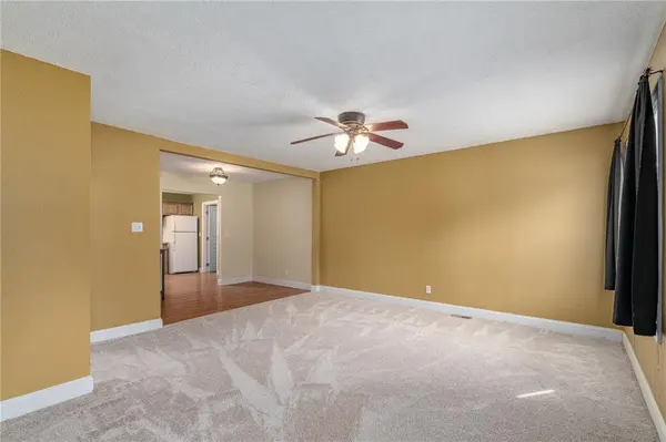 329 E 12th ST, Ottawa, KS 66067