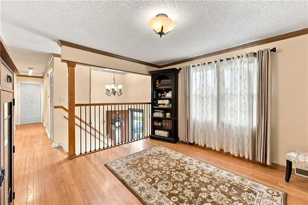 14104 W 63rd ST, Shawnee, KS 66216