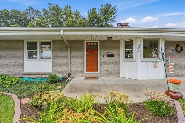 605 W 96th ST, Kansas City, MO 64114