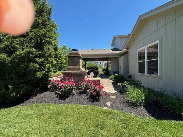 8512 NE 89th PL, Kansas City, MO 64157