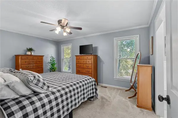 13608 W 68th ST, Shawnee, KS 66216