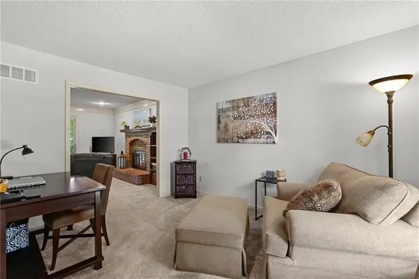 13608 W 68th ST, Shawnee, KS 66216