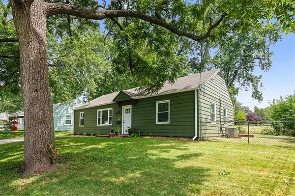 2541 Highland DR, Kansas City, KS 66106