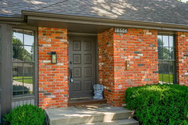18604 E 27th ST #S, Independence, MO 64057