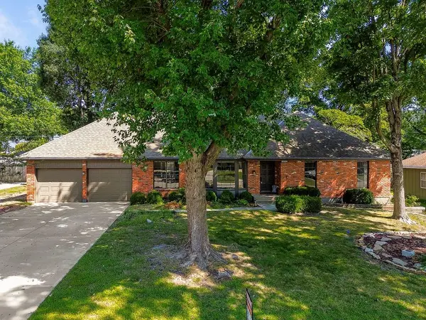 18604 E 27th ST #S, Independence, MO 64057