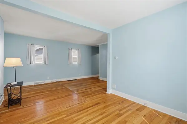118 E 81st ST, Kansas City, MO 64114