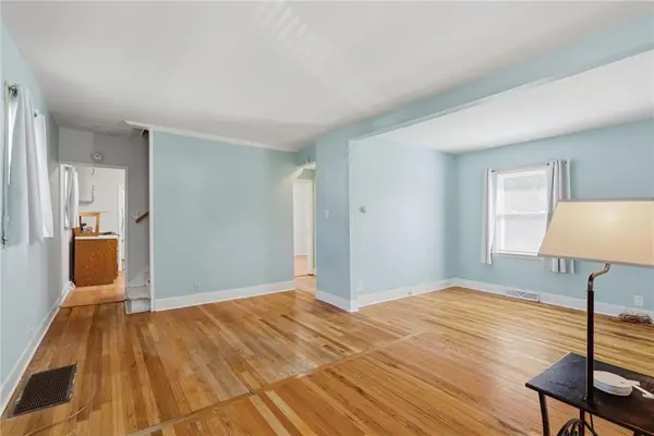 118 E 81st ST, Kansas City, MO 64114