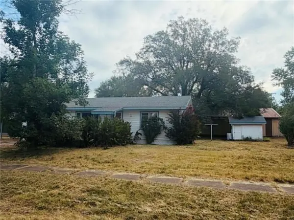 310 N 4th AVE, Columbus, KS 66725