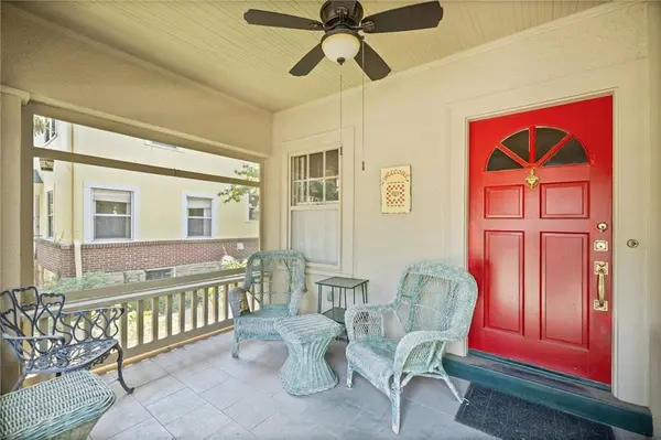 5532 Central ST, Kansas City, MO 64113
