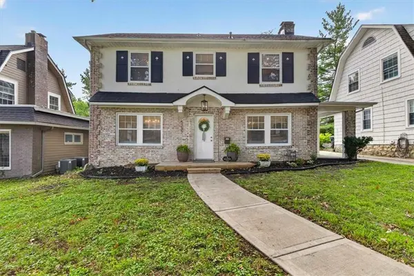 5737 Cherry ST, Kansas City, MO 64110