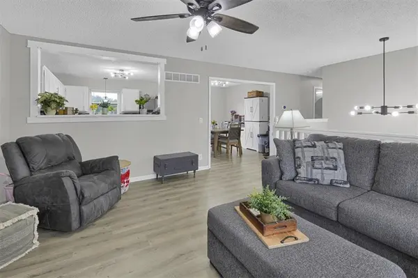 602 Woodson ST, Kearney, MO 64060
