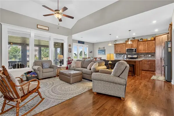 102 Dorchester DR, Plattsburg, MO 64477
