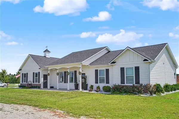676 E 1375 RD, Lawrence, KS 66046