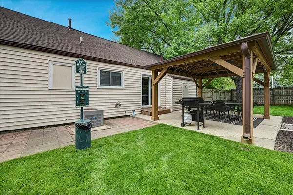 7501 Lowell AVE, Overland Park, KS 66204