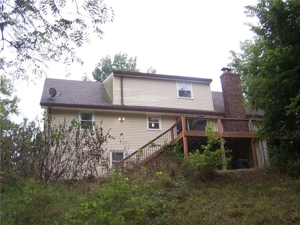 6820 S Hillside School RD, Oak Grove, MO 64075