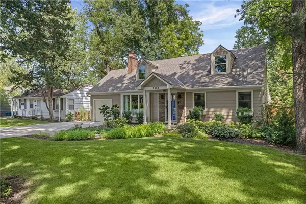 7309 Canterbury ST, Prairie Village, KS 66208