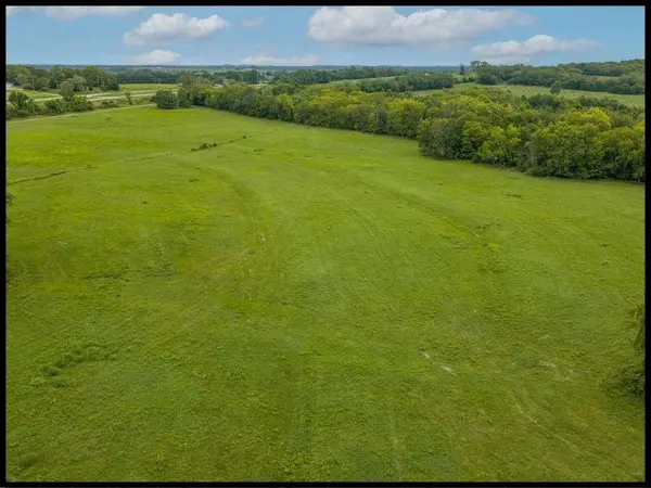 115 RD, Knob Noster, MO 65336