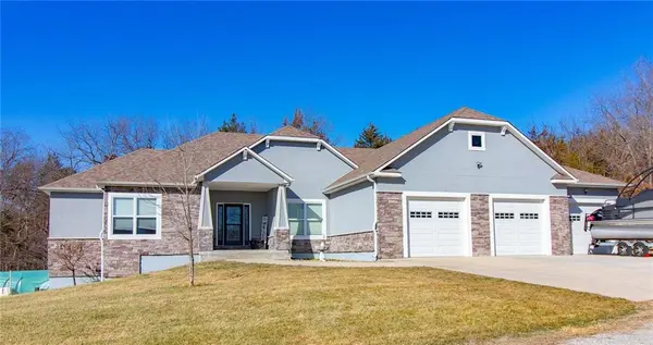 17795 Stoney Creek LN, Warsaw, MO 65355