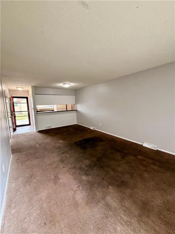 11511 Richmond AVE, Kansas City, MO 64134